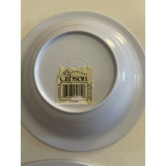 Gibson Melamine Christmas Santa Coca-Cola Dinnerware 4 Plates & Bowls - Picture 14 of 15